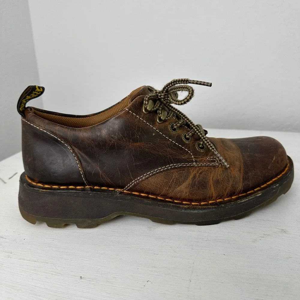 Dr. Martens Shoes Mens 8 Lachlan Brown Distressed Leather Oxford AW004